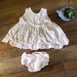Pretty pale flower ruffle baby outfit